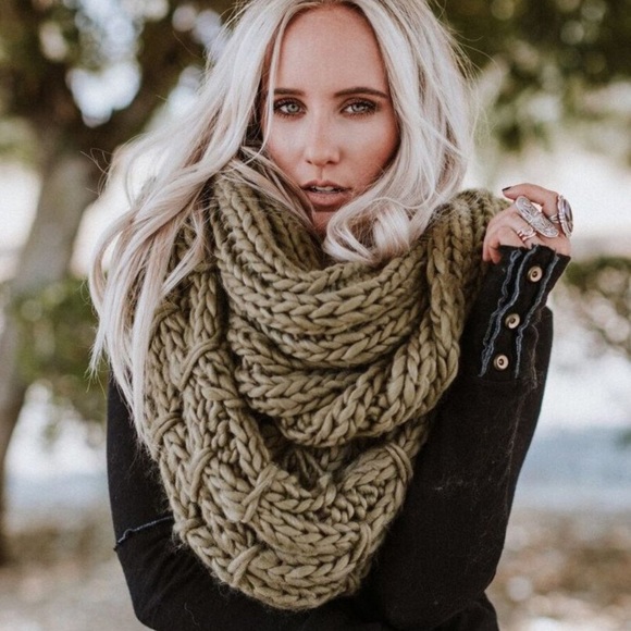 Three Bird Nest Accessories - 🎉🎉HOST PICK🎉🎉 NWT, THREE BIRD NEST, VINTAGE CARGO SCARF IN COLOR OLIVE.